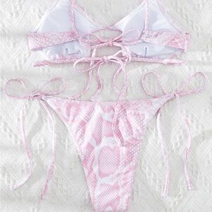 Women’s SHEIN Pink and White Bikini Swim Set size medium